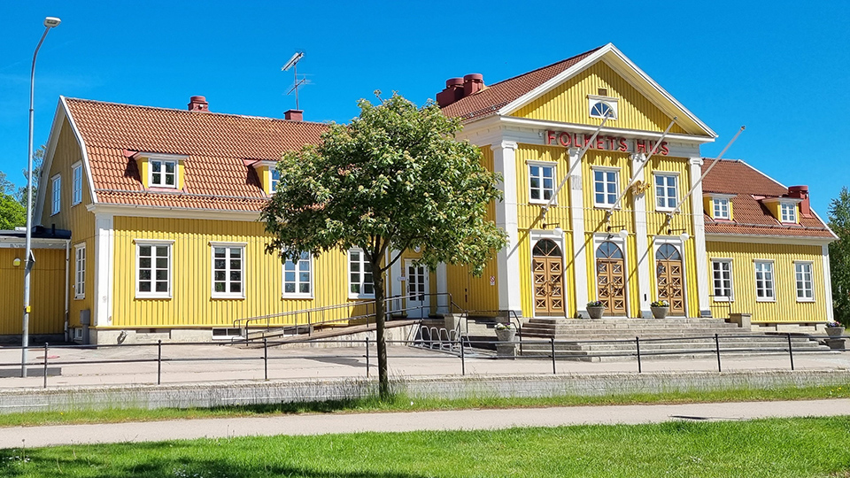 Ett foto på Kulturhuset i Lessebo.